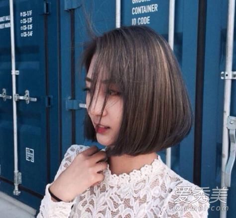 短发什么颜色好看显白又洋气 2018短发流行发色