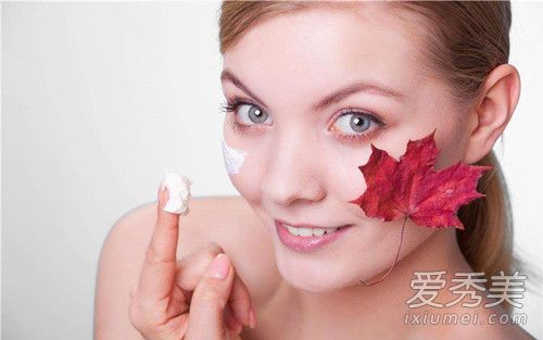 四十几岁的女人用什么护肤品好 四十几岁的女人用什么面膜好