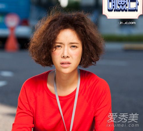 迪丽热巴的脸怎么了 肤色暗沉满脸色斑？ 明星妆容大比拼