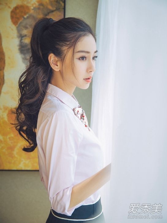 《微微》angelababy撩漢於無形 N種發型解鎖係花模式 微微一笑 angelababy