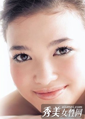 2011夏季最流行的5款唇妆
