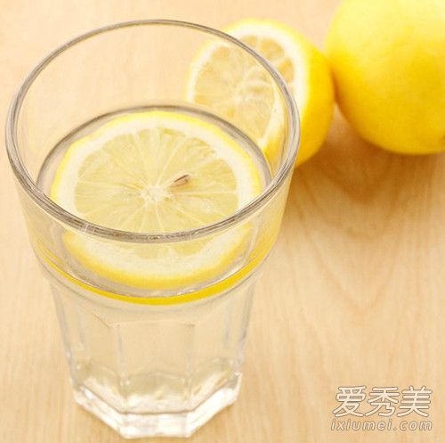 柠檬水可以敷脸吗 柠檬水敷脸的功效与作用