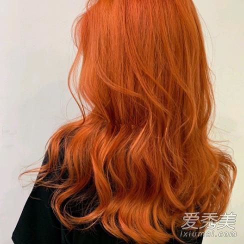 脏橘色头发掉色成什么颜色 脏橘色头发掉色后是什么样图片