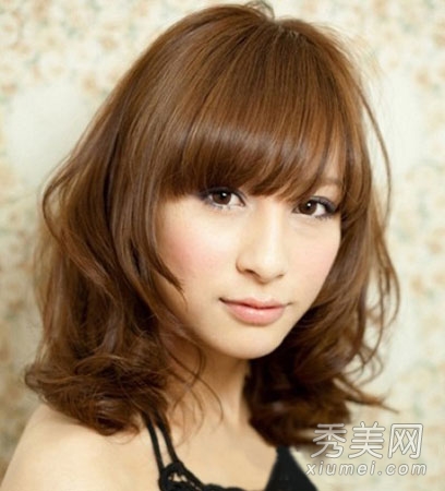 日係中長梨花頭 百搭瘦臉發型圖片