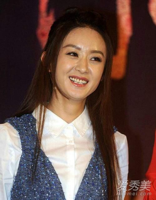 赵丽颖没了ps 皮肤粗糙童颜白肤也不在 明星未经ps照片
