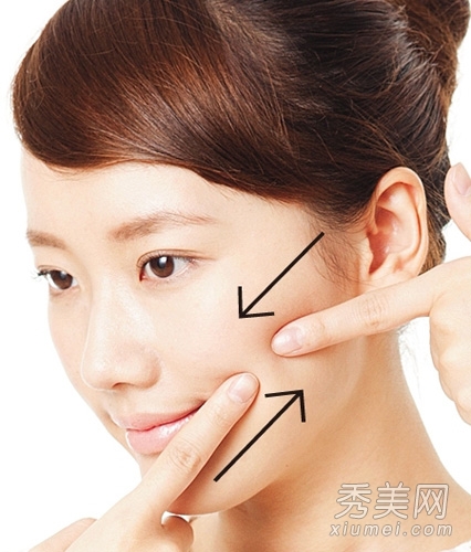 图解6步按摩瘦脸手法 紧致肌肤去水肿