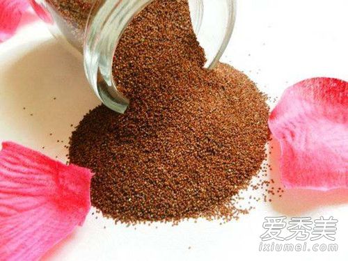 醋和海藻能一起做面膜吗 海藻和珍珠粉一起可以做面膜吗