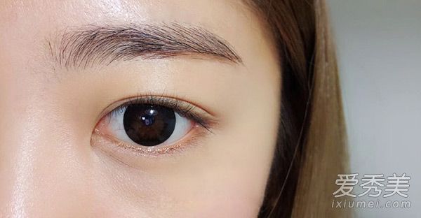 粗平眉当道 只用3步轻松画出韩式粗平眉 眉毛怎么画