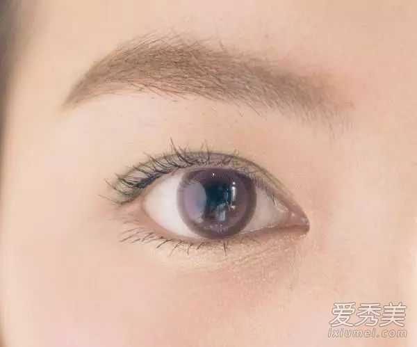 画好眼影+卧蚕 不画眼线也很美！ 眼影卧蚕画法
