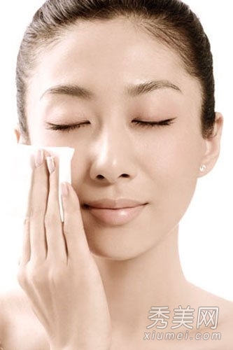 橄榄油护肤：卸妆去角质保湿效果极佳