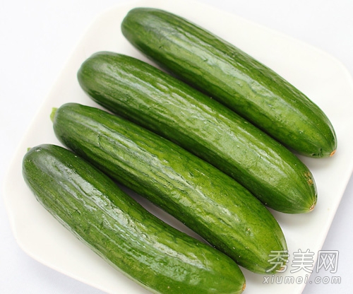 DIY秋季保湿面膜 纯天然补水法宝