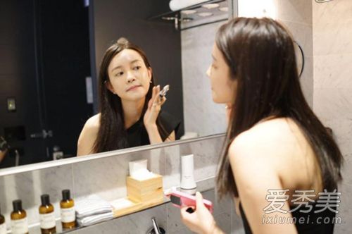 网红界NO.1张大奕 中国第一网红化妆在世界展现 化妆技巧
