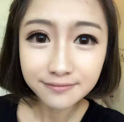 戴眼镜怎么化妆？再不学就残了 戴眼镜如何化妆