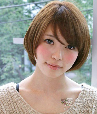 人人都爱小脸型 9款短发甩掉饼脸最显瘦