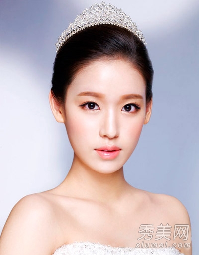 2013夏季11款韩国最流行新娘盘发发型