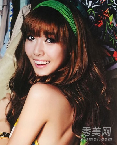 少女时代Jessica示范 人气韩式长发