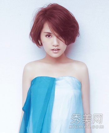 杨丞琳阿娇示范 夏季最IN的空气感轻盈发型