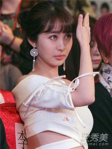 张天爱baby王子文 女明星改小年龄照样被脸出卖！ 明星保养