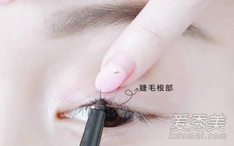 内眼线怎么画 内眼线用什么画比较好