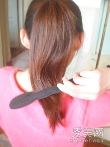 蓬松的韩式花苞头发型 一分钟即可搞定出门