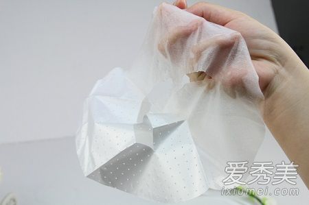 面膜可以用第二次吗 一片面膜可以用两次吗