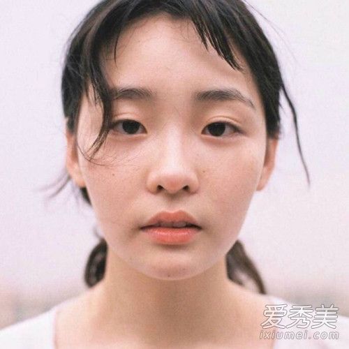 新买的气垫粉扑要洗吗 气垫霜的粉扑多久洗一次最好