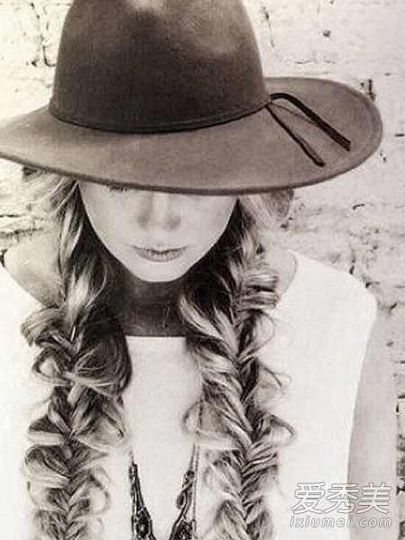 范冰冰唐嫣示范 冬季帽子与发型配对了才好看 女生戴帽子的发型