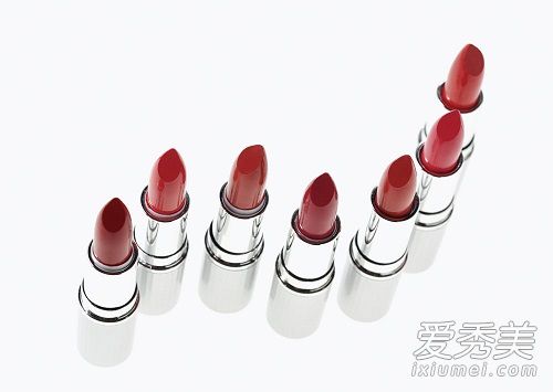 夏天口紅會化掉嗎 夏天口紅怎麼保存
