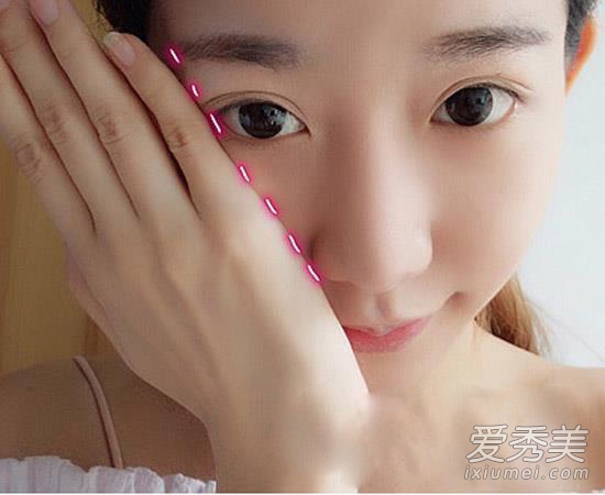 韩国裸妆化妆步骤 清爽妆容显气质