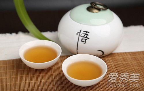 茶水可以让睫毛变长吗 茶水可以去眼袋吗