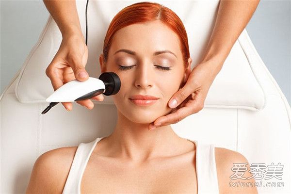 防晒霜在化妆时的使用顺序 防晒霜是在哪个步骤涂