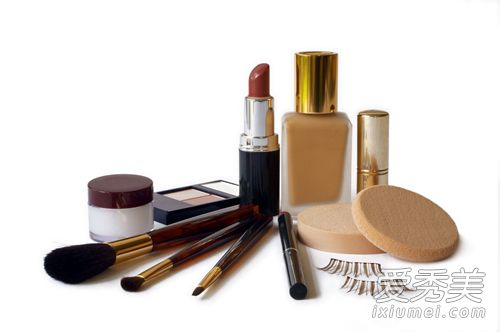 如何清洁化妆品 皮肤不好可能是化妆品的锅 化妆品清洁