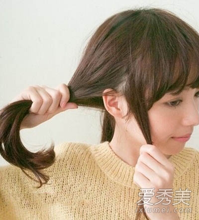 花苞头的扎法图解 不用盘发器也有立体感