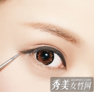 圣诞PARTY假睫毛美人大赏