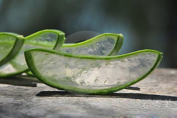 去除头皮屑最简单的方法 6个偏方快来试试吧 怎样可以去头屑