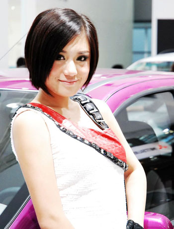 广州车展 时尚车模6款绝美发型