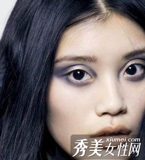中国美模引领2010秋冬潮妆容