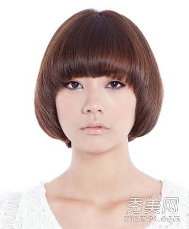 大脸女生适合的发型 瘦脸发型巧修颜