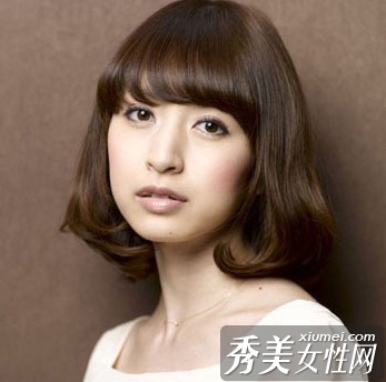 最潮日系发型 80扮嫩90后