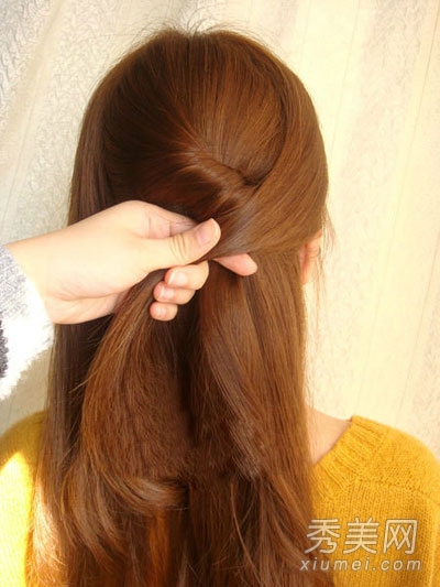 长发发型扎法 用麻花辫长发变短发