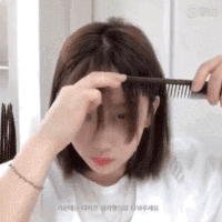 2019有刘海的新款发型图片 减龄齐刘海怎么剪