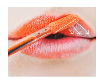 图解X唇膏刷法 打造层次丰盈橘色唇 唇妆