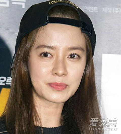 郑爽尖嘴猴腮老十岁 圆脸女星教你妆出好气色 怎么化妆减龄