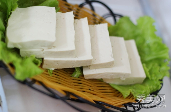 教你怎么吃豆腐 美白+排毒+减重