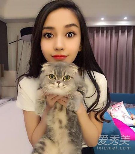 大咖都是“高低眉”  範冰冰Baby楊冪躺槍 範冰冰高低眉