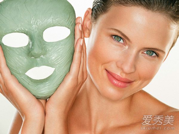 蜜粉散粉傻傻分不清楚 蜜粉的使用方法 蜜粉和散粉
