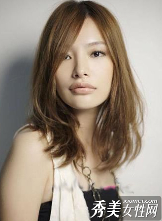 6款小女人气质发型 婉约迷人