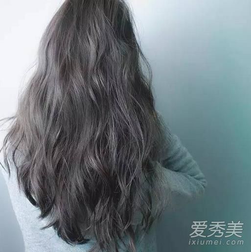 唐嫣自拍中头发是什么颜色 夏季染什么颜色好看