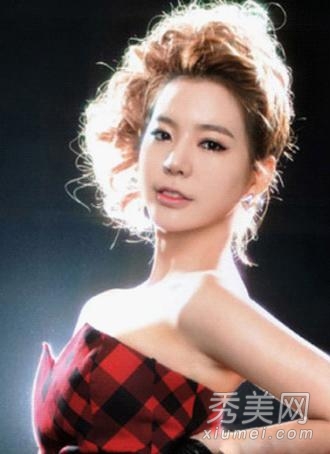 少女时代魅惑发型 引领韩流风尚