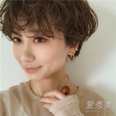 齐耳短发图片2019 跟着3位日本女生剪露耳短发迎盛夏